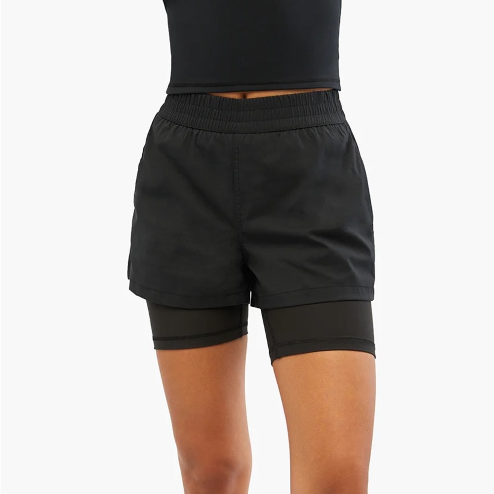 Weworewhat windbreaker nylon biker shorts size M